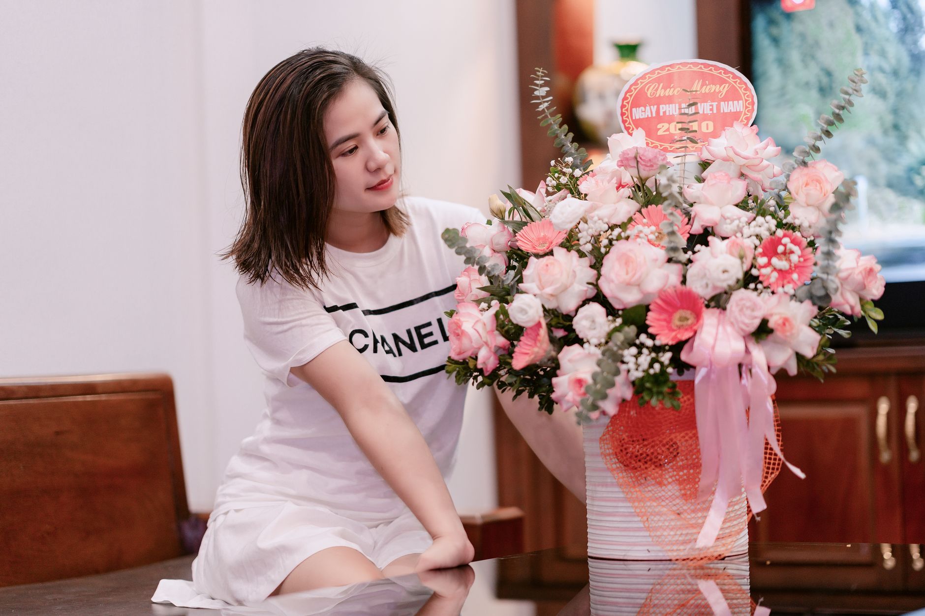 Hook: Tại sao chào đón học viên không chỉ là nghi thức? {#hook} - Chao Đón Học Viên SEO Tiêu Chuẩn Tháng 9 K35 Kết Hợp C