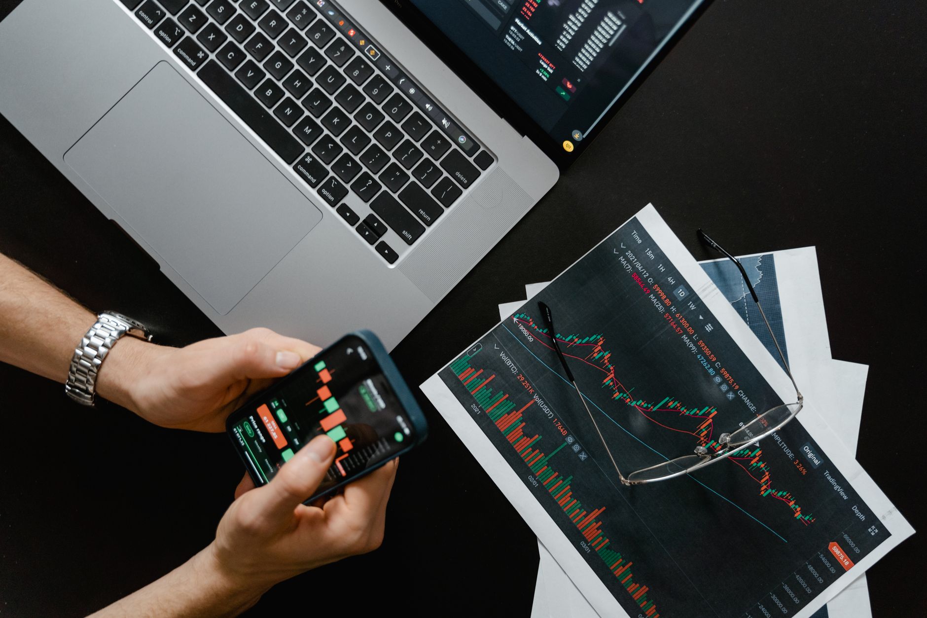 Digital Marketing Là Gì? Định Nghĩa Và Bản Chất - Digital Marketing Là Gì? Chiến Lược Toàn Diện Để Doanh Nghiệp Bứt Phá 