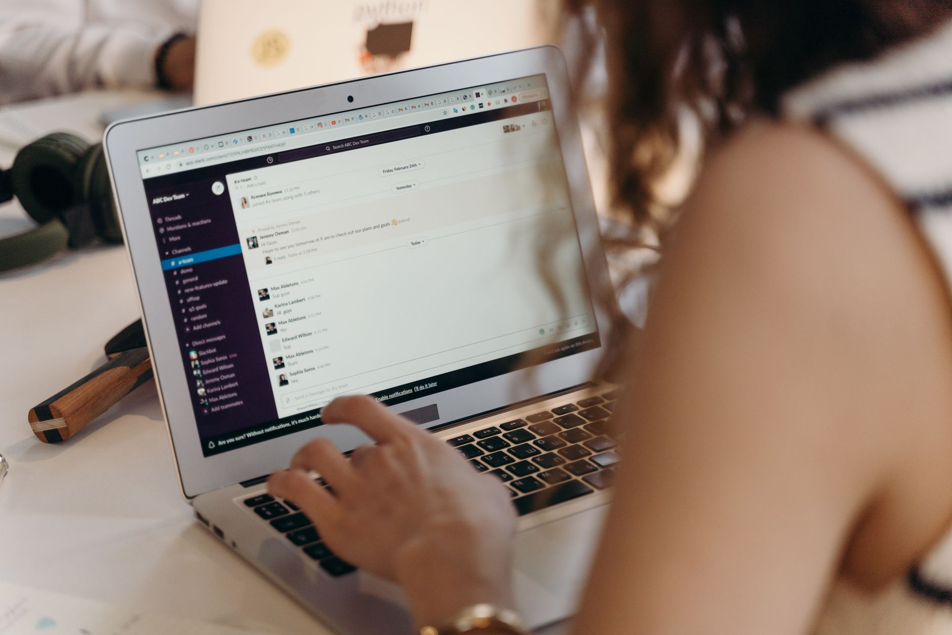 Tại Sao Email Marketing Vẫn Là "Vua" Trong Ecommerce Năm 2026? - Email Marketing Cho Ecommerce: Checklist Hoàn Chỉnh Cho