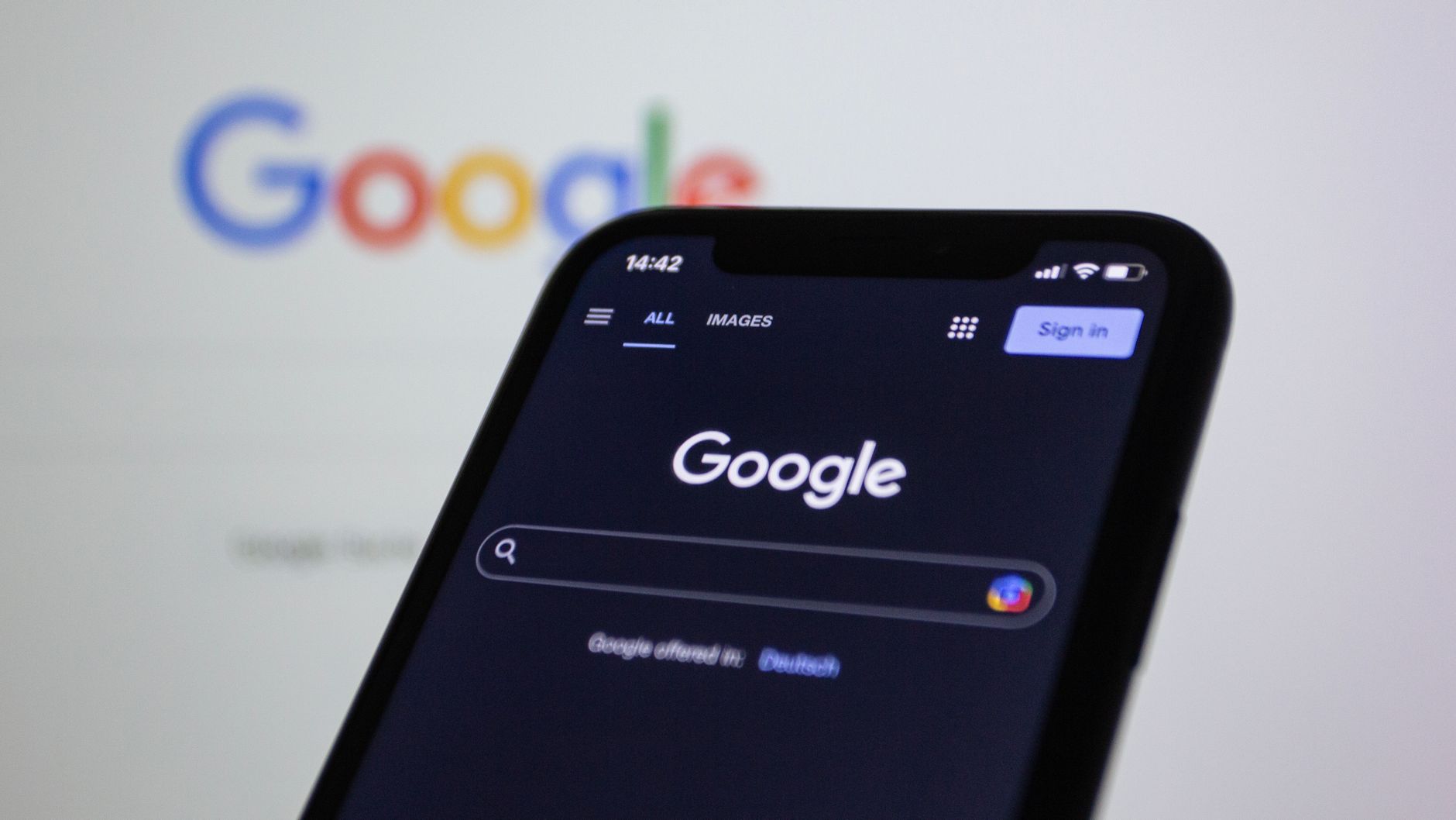 1. Google Ads Scripts là gì? Vì sao nó thay đổi cuộc chơi? - Google Ads Scripts Tự Động Hóa: Case Study Thực Tế Từ NgoiS